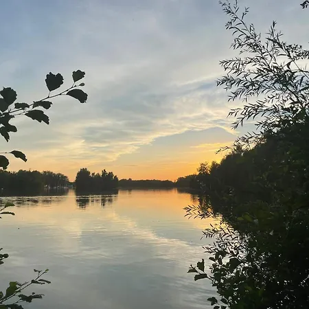 G.a.d.d 001 Glueck An Der Donau Apartman *