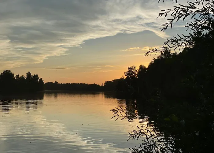 Gadd 001 Glueck An Der Donau # Deluxe 24#7 Check In
