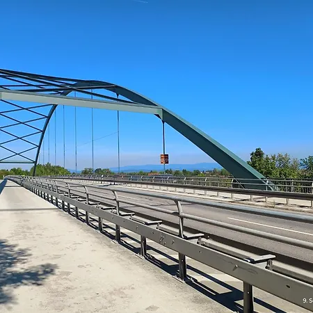 Gadd 001 Glueck An Der Donau I Deluxe 24 H Check-in 公寓